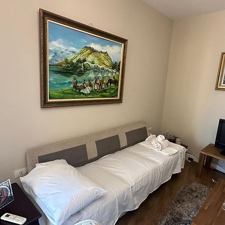 Kk Apartment Air Albania-Centrally Located Tirana Eksteriør billede
