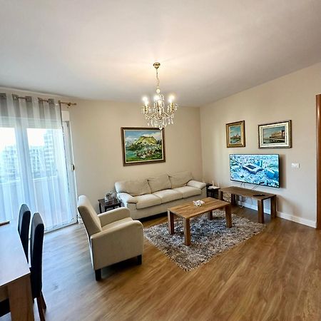 Kk Apartment Air Albania-Centrally Located Tirana Eksteriør billede