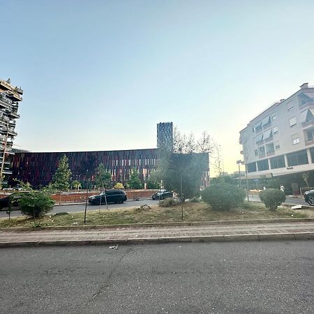 Kk Apartment Air Albania-Centrally Located Tirana Eksteriør billede