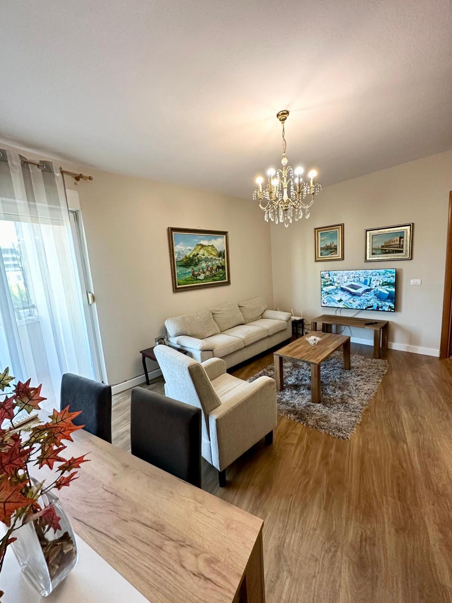 Kk Apartment Air Albania-Centrally Located Tirana Eksteriør billede